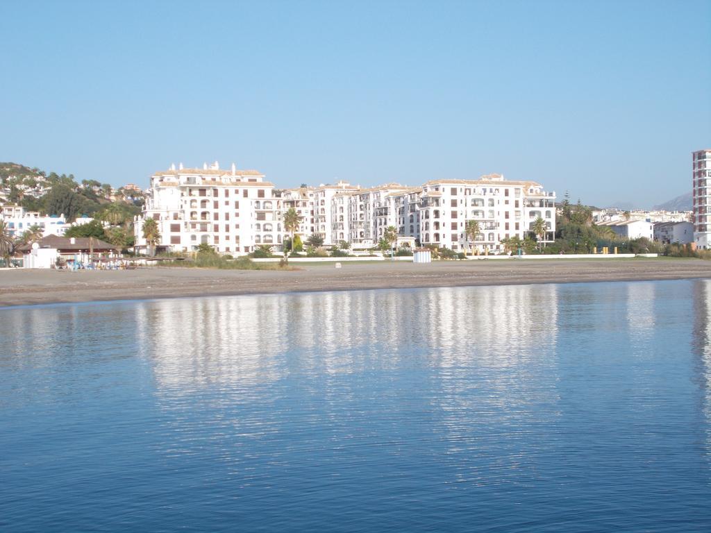 מנילבה Beach Apartment Marina Duquesa מראה חיצוני תמונה