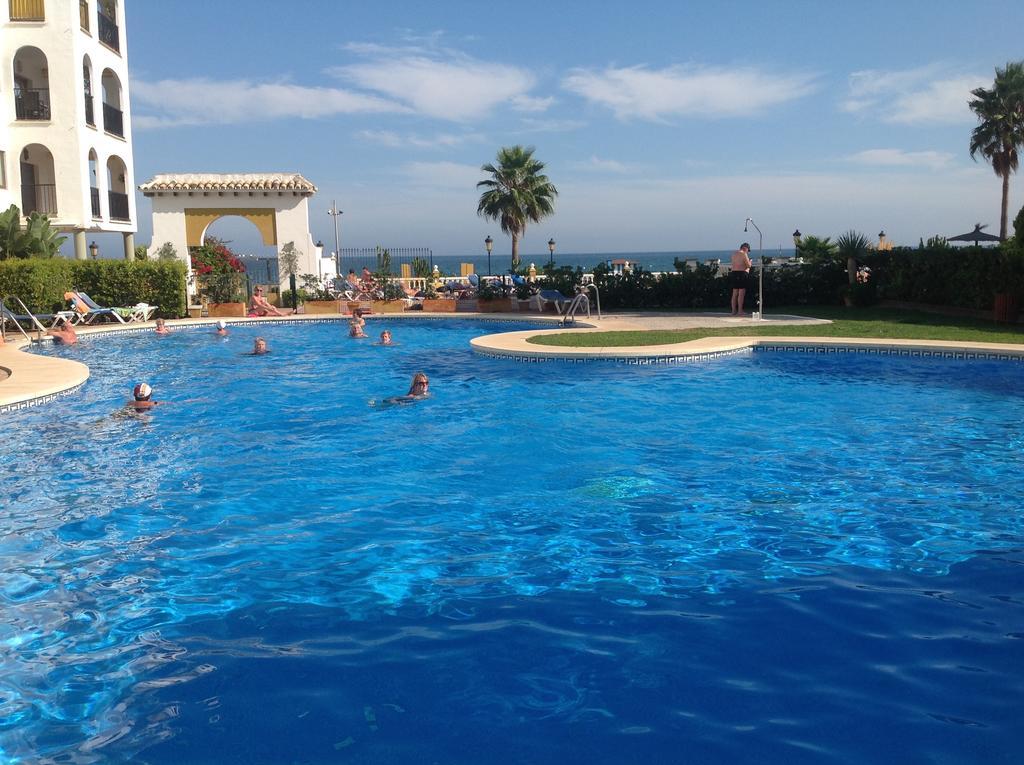 מנילבה Beach Apartment Marina Duquesa מראה חיצוני תמונה