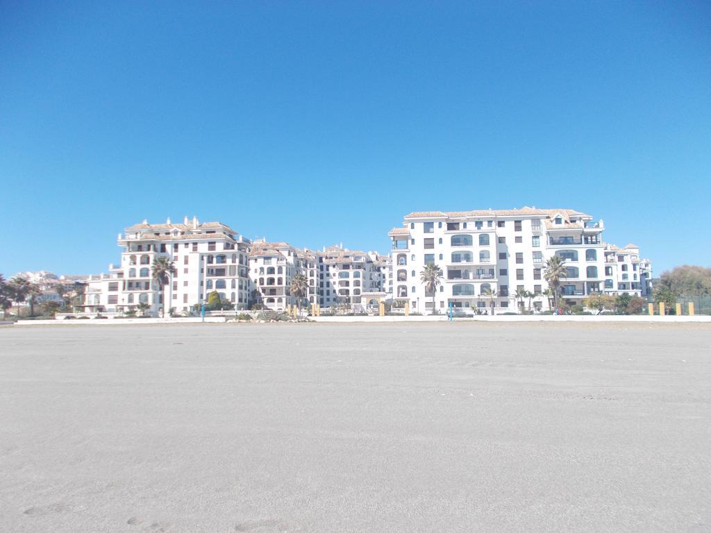 מנילבה Beach Apartment Marina Duquesa מראה חיצוני תמונה