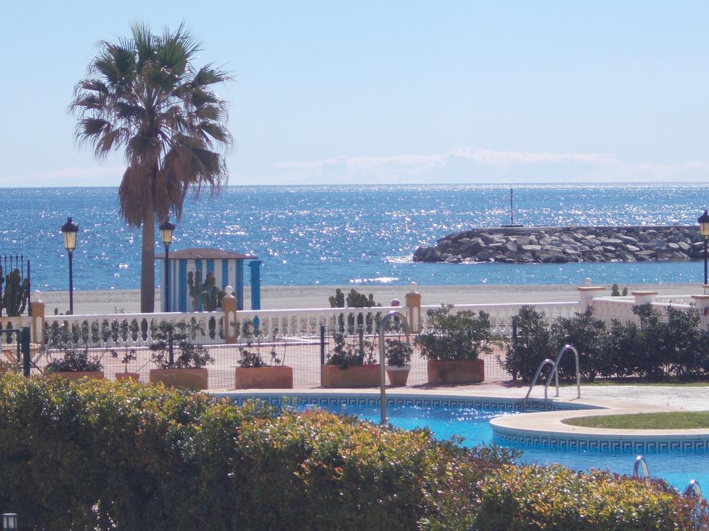 מנילבה Beach Apartment Marina Duquesa מראה חיצוני תמונה